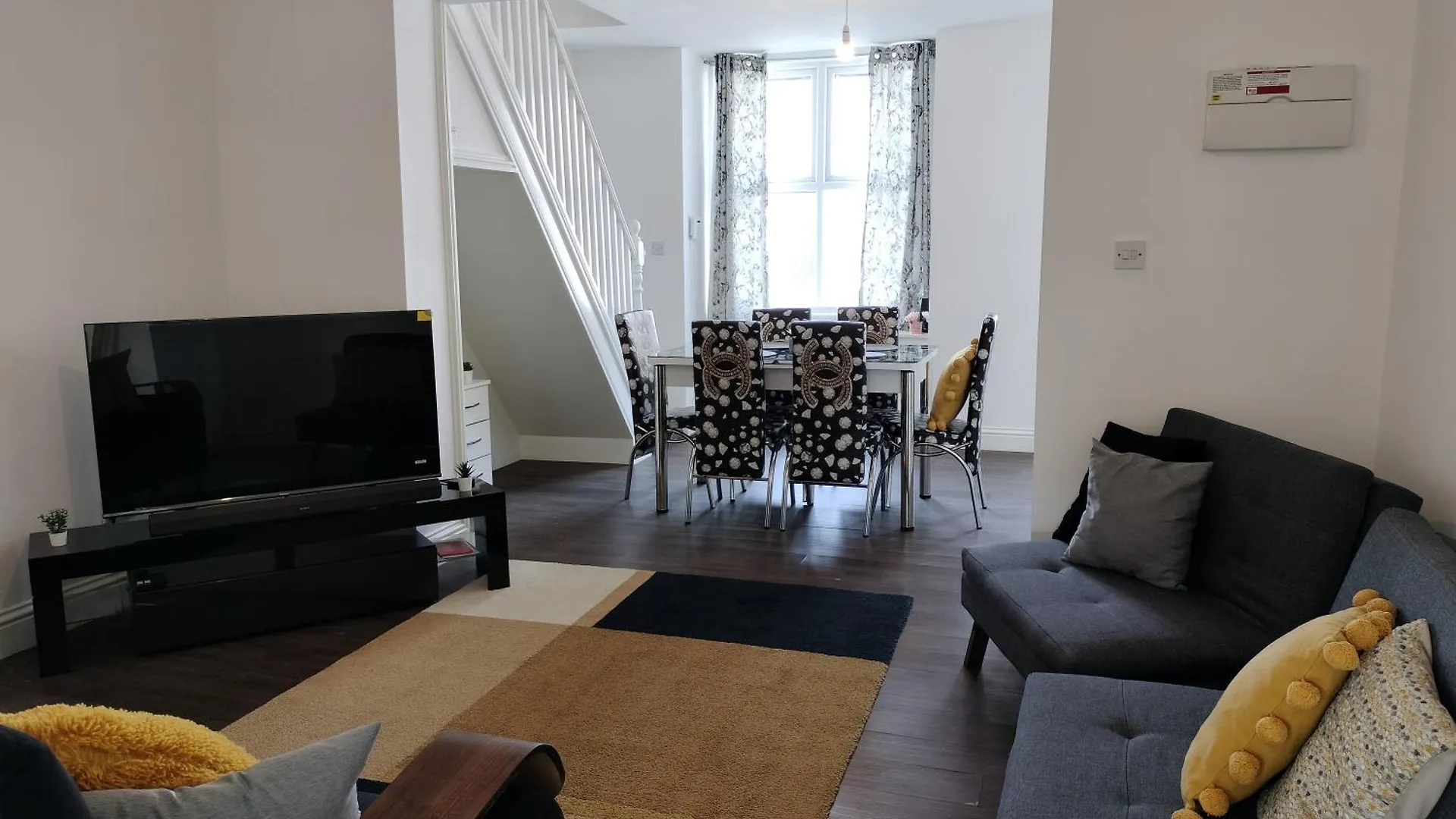 Homestay Bright Spacious Double Room, Next To Underground Station Abbey Wood